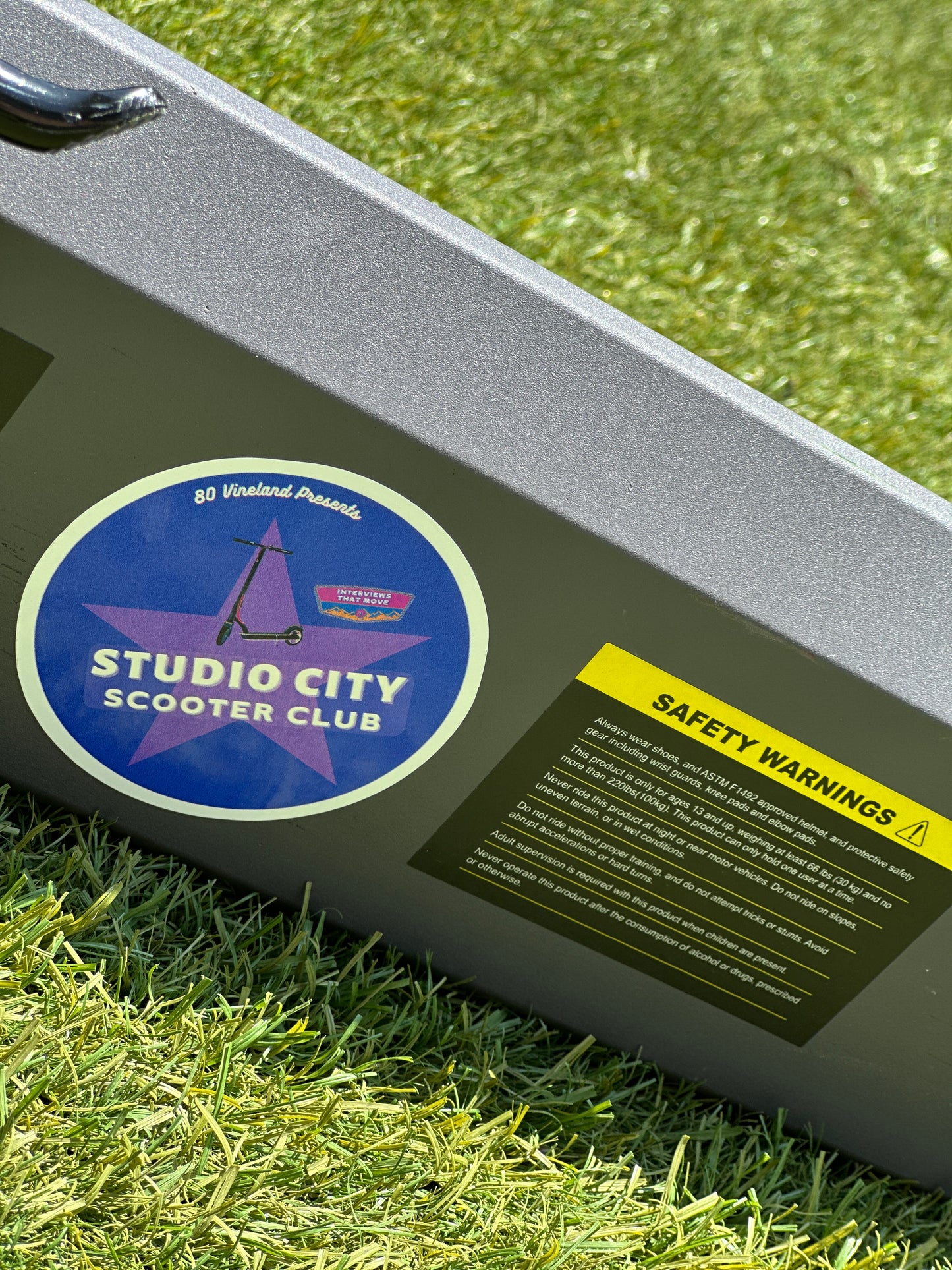 Studio City Scooter Club STICKER CIRCLE